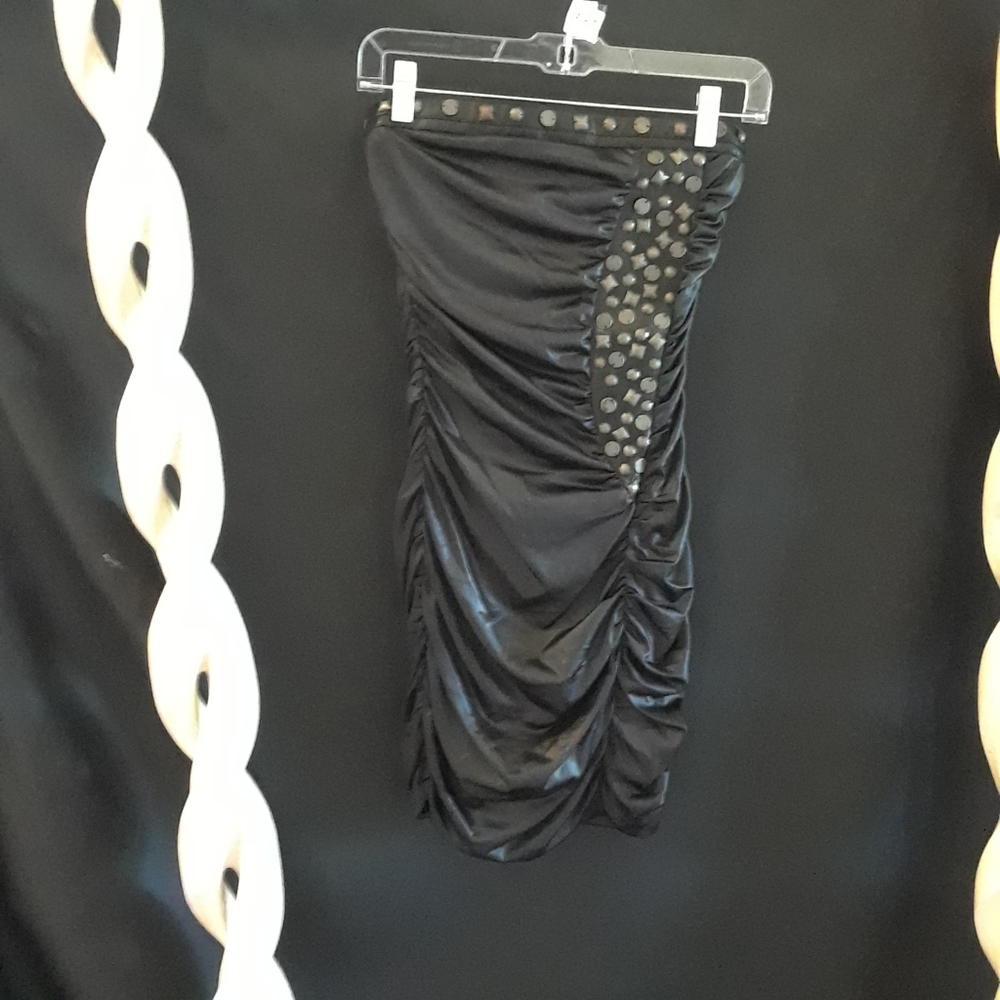 Do +  Be  Dress